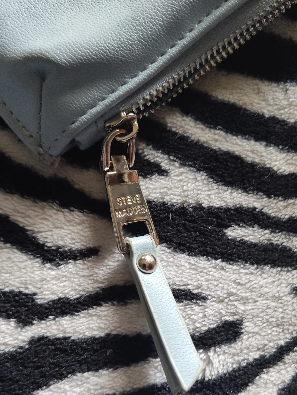 Steve Madden Light Blue Wristlet Phone Wallet
